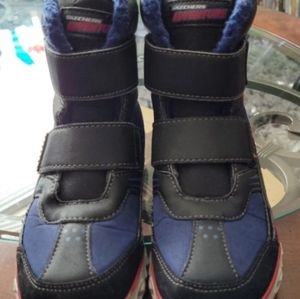 Boy's Sketchers size 1.5